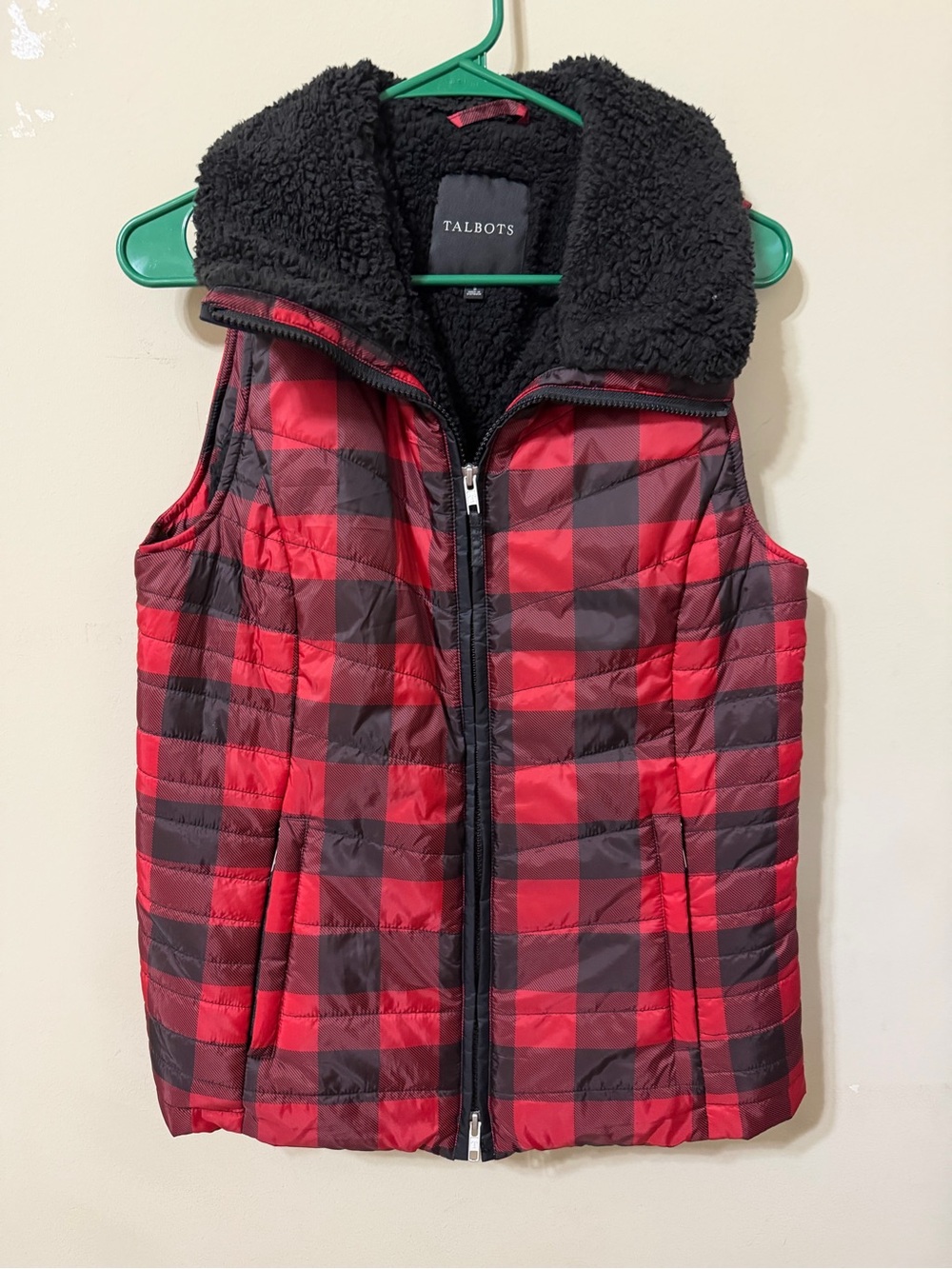 Talbots Red & Black Buffalo Plaid Quilted Vest Sherpa Collar primaloft small euc